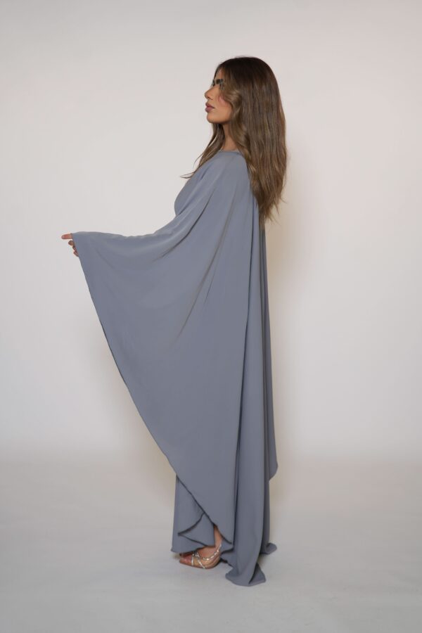 Miracomo Butterfly Abaya – Zeitloses Grau, Eleganz pur - Image 6