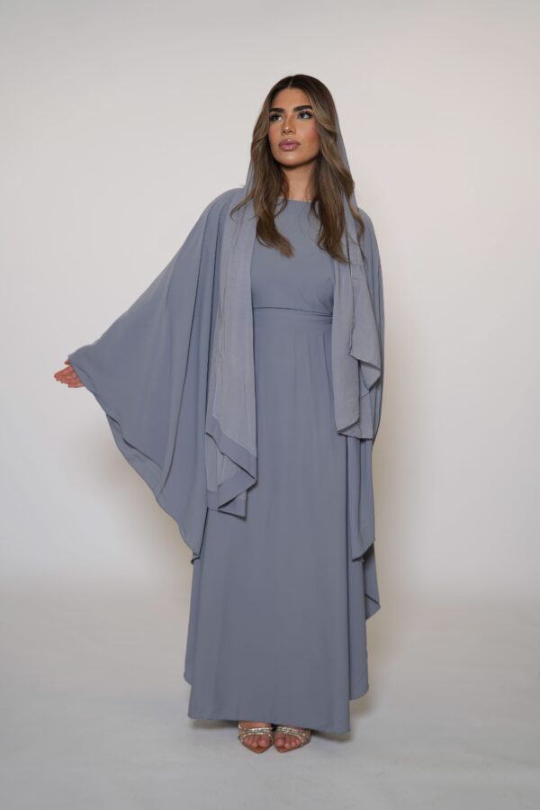 Miracomo Butterfly Abaya – Zeitloses Grau, Eleganz pur - Image 3